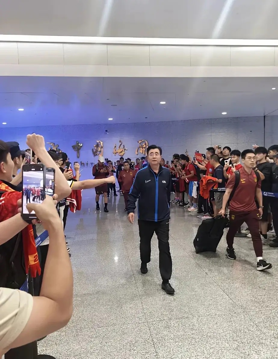 印度队鏖战印尼队，桃田贤斗状态火热