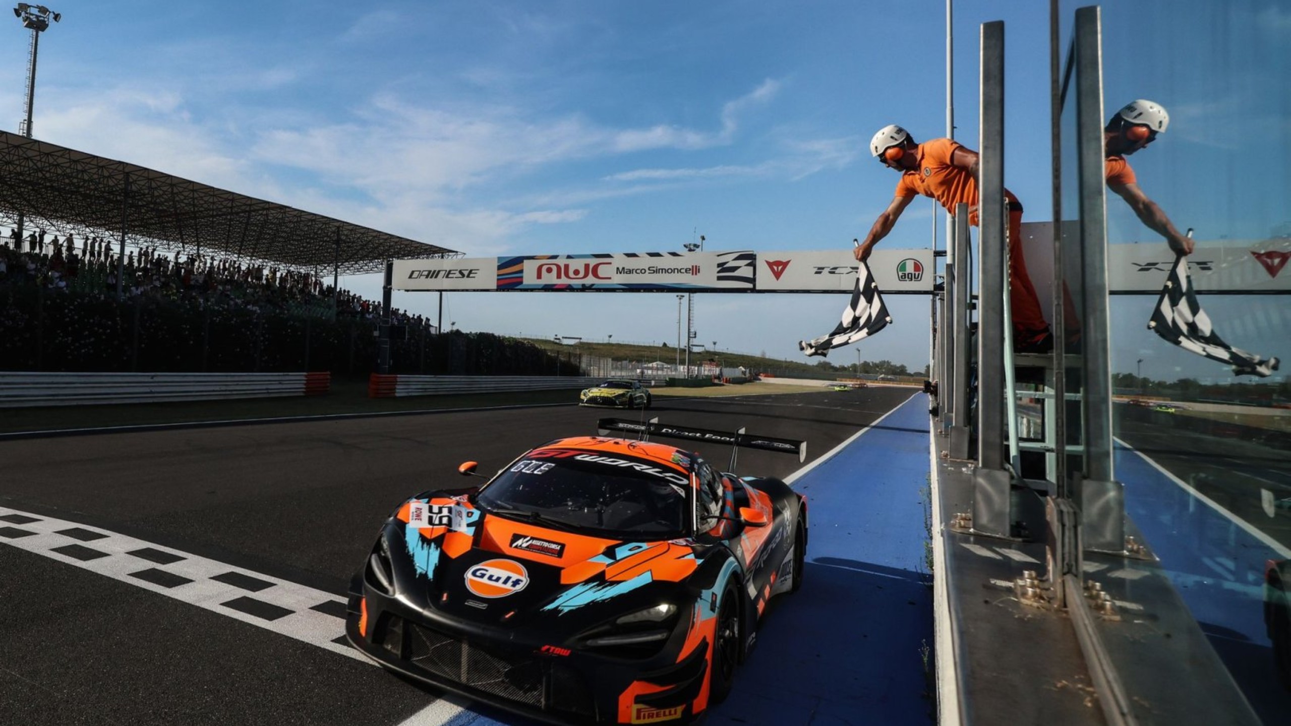 迈凯伦绝杀索伯车队，维斯塔潘状态火热