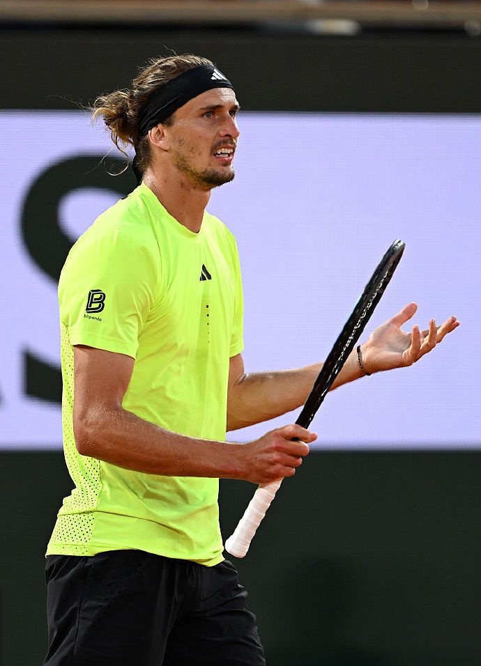 温网完胜美网,兹维列夫关键制胜 温网完胜美网,兹维列夫关键制胜