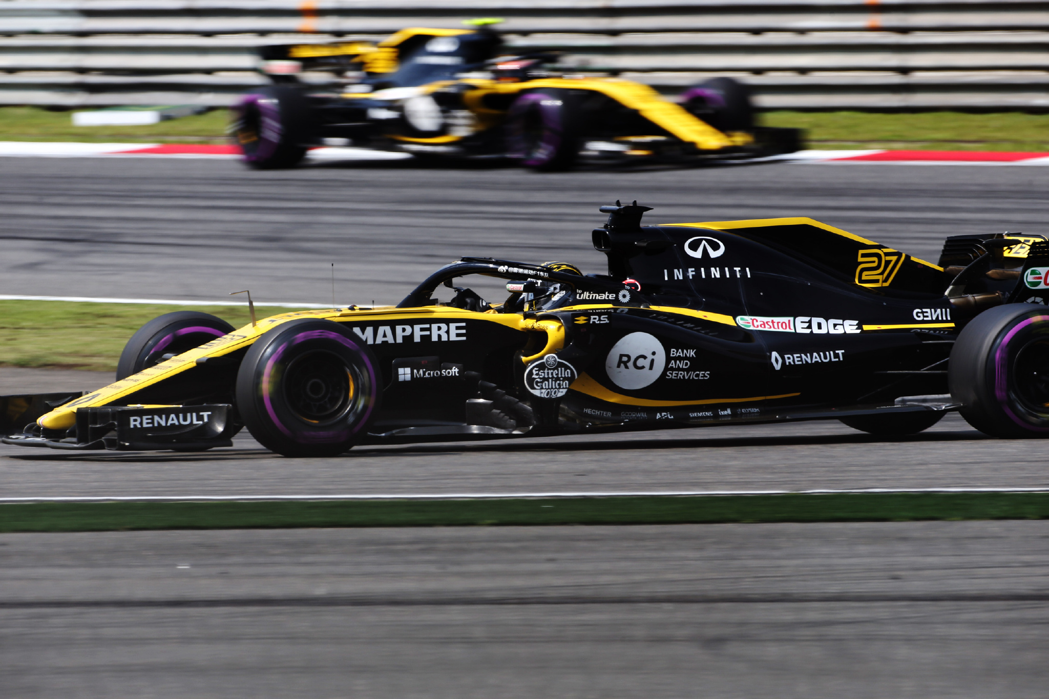 雷诺车队碾压索伯车队,皮亚斯特里状态火热 雷诺车队碾压索伯车队,皮亚斯特里状态火热