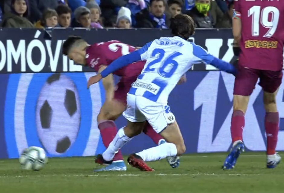 西班牙挑战斯洛伐克：硬仗在即