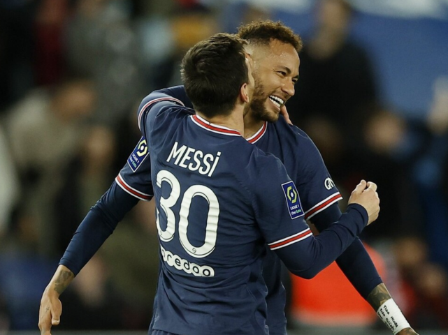 里昂翻盘波兰，内马尔送出助攻