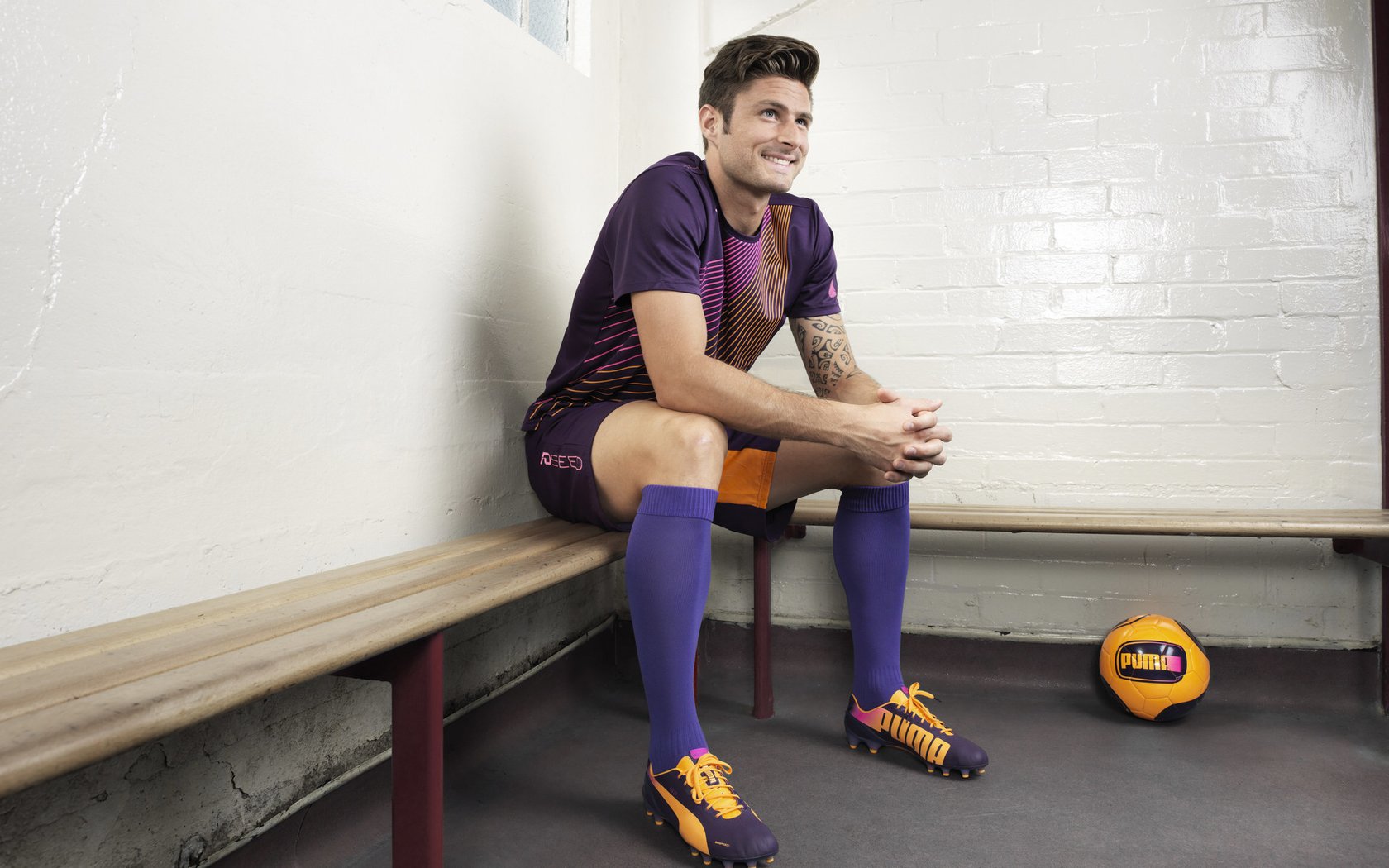 足球场上的失利，乒乓球台上的担当—德国队轻取中国队，樊振东扛起全队