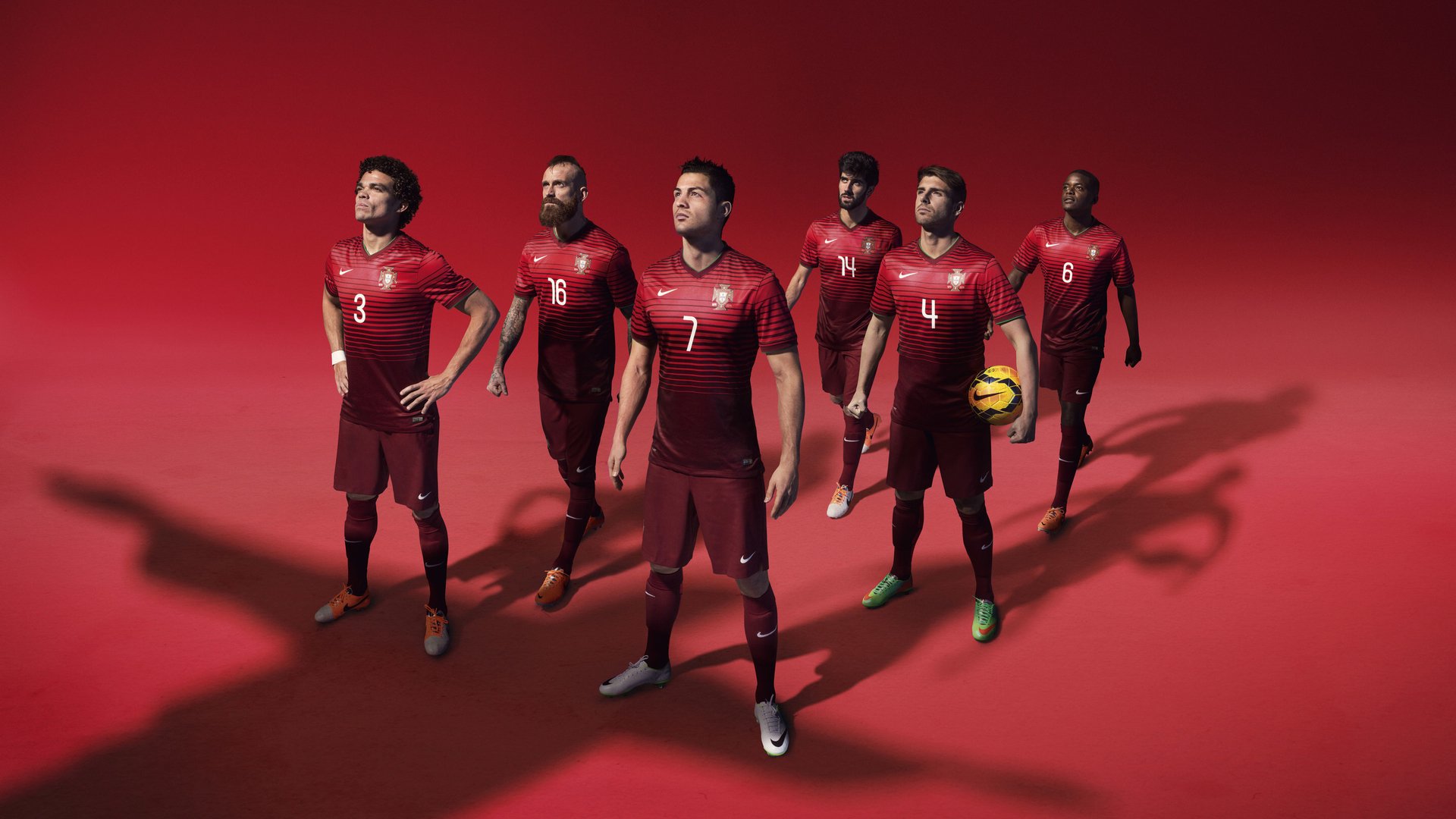 双城记，当诺坎普的呐喊遇见天山脚下的心跳—跨越时空的竞技史诗