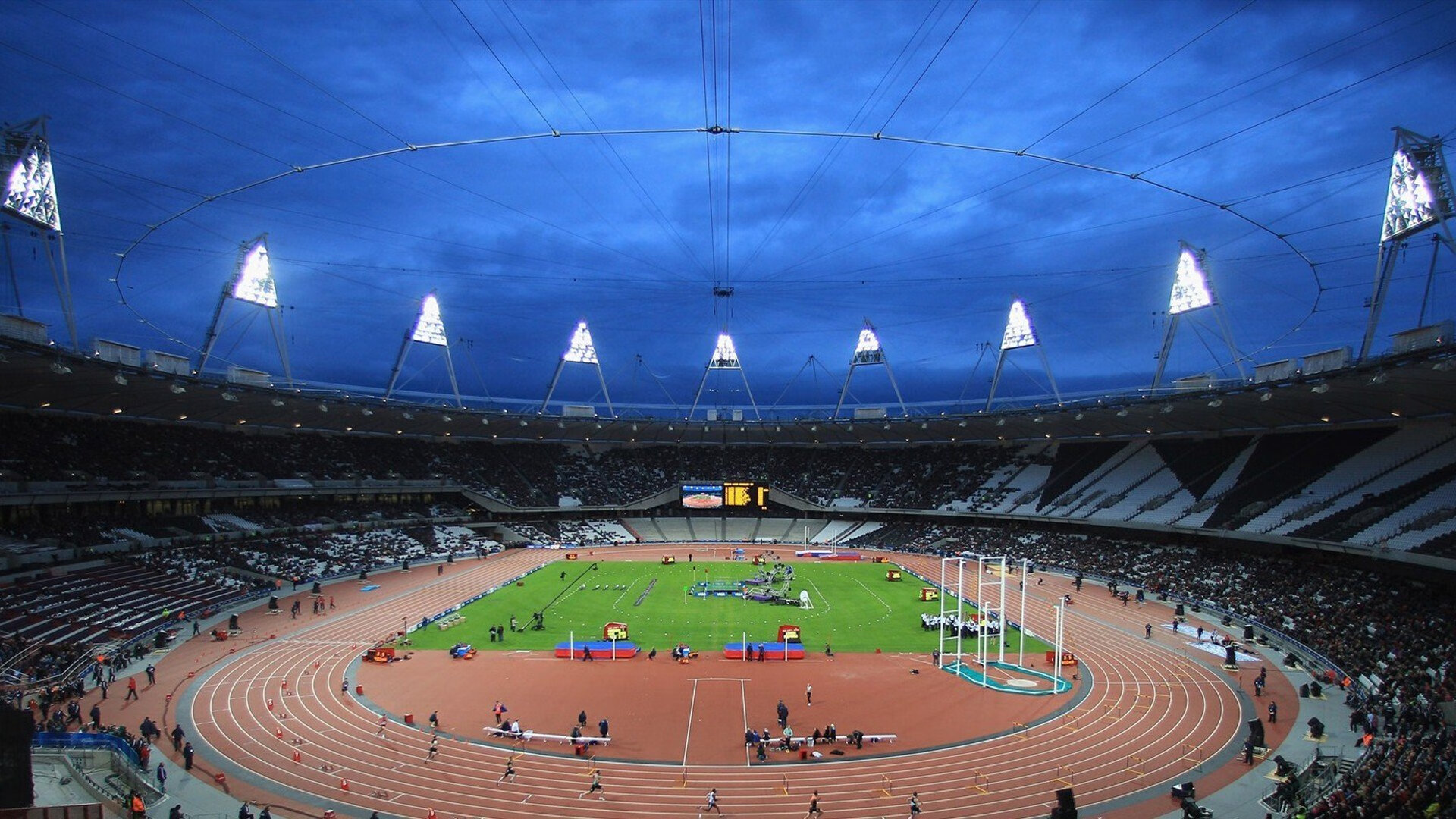 孤峰独峙，当猛龙撕裂新奥尔良的羽翼，欧文在极速殿堂挥写命运篇章